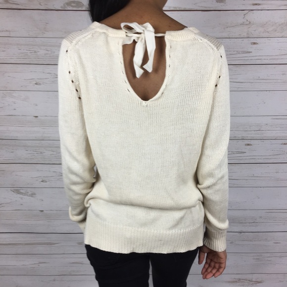 ⬇️$25 Banana Republic Cable Knit Tie Back Sweater - Picture 3 of 4